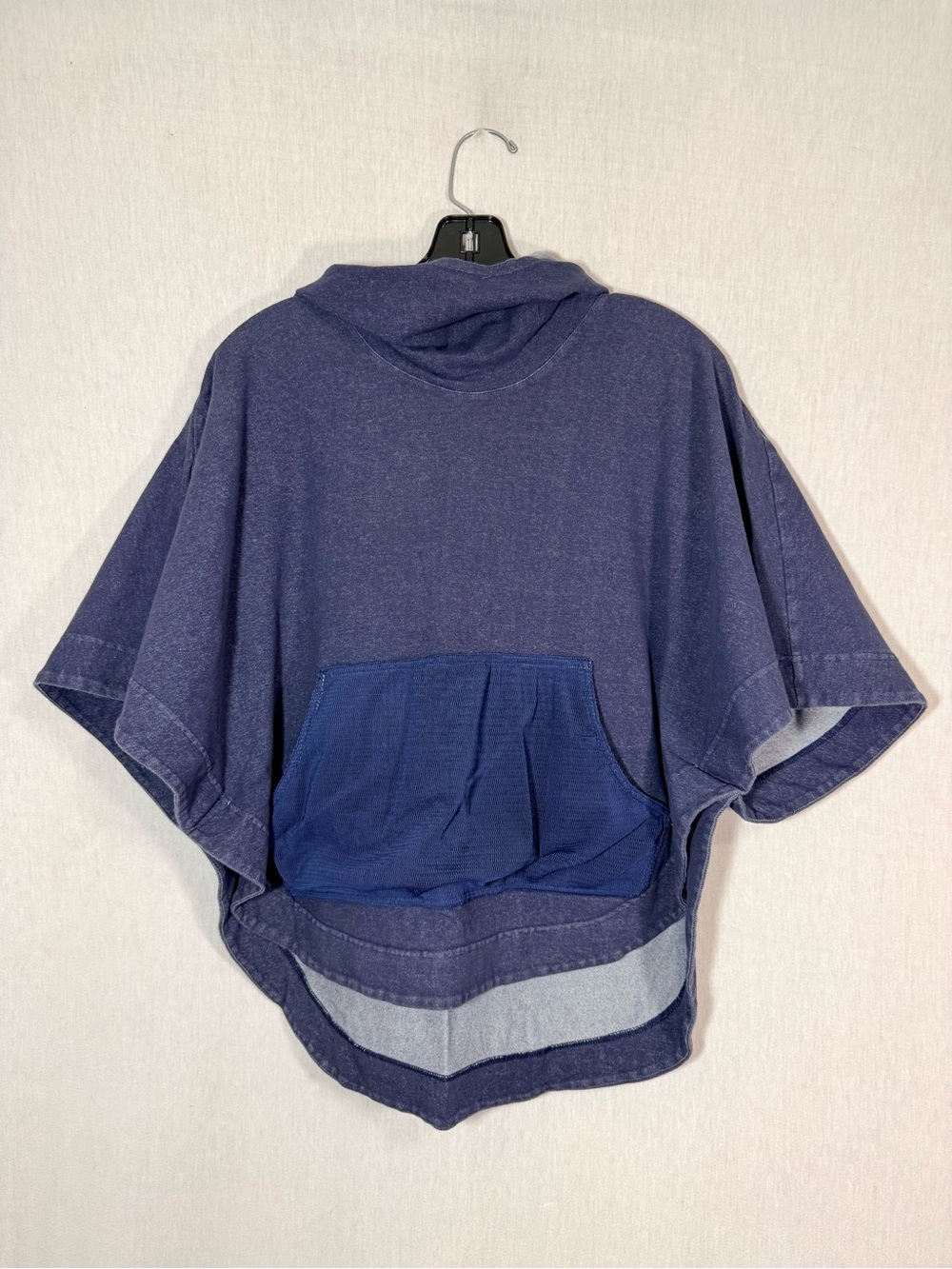 Splits59 size XS oversizedNavy Blue Short Sleeve Hooded Pullover with Front Pock